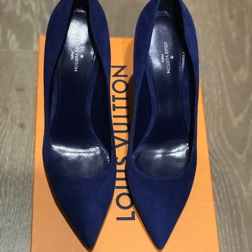 Brand new Louis Vuitton high heels, size 9.